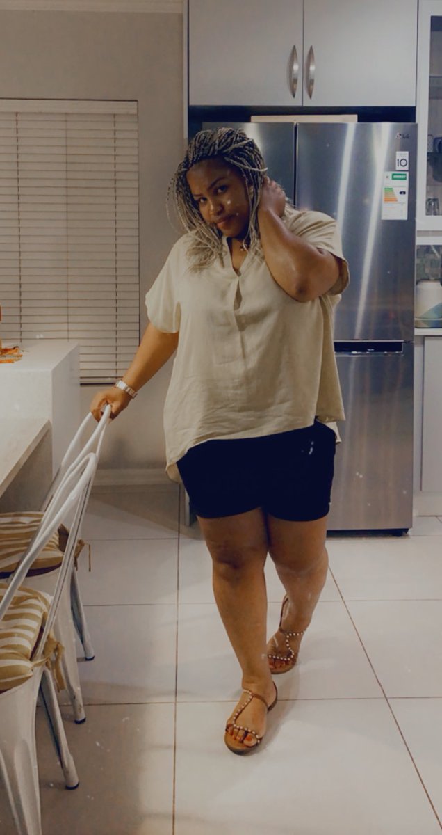 nhlakesm's tweet image. If you ambushed, just eventually play along and pose😊😂😂😂