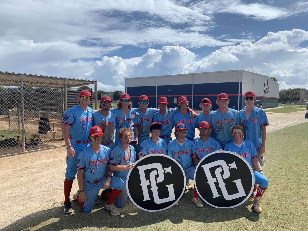 Can’t say enough about this group. A true team effort all the way around. Phenomenal run by the boys this week at the WWBA World Championship. 3rd place finish on the biggest stage! Not bad for the programs first time in Jupiter! Can’t wait for next year! #wwbaworlds