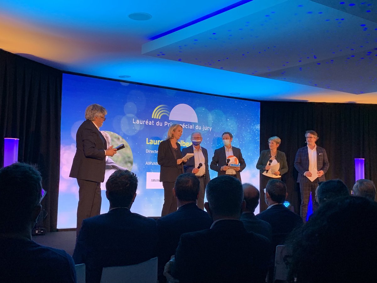 ⁦<a href="/Airvance2/">Airvance</a>⁩ @laurentdolbeau récompense par un prix spécial du jury. Une magnifique histoire familiale qui a double de taille ! ⁦<a href="/EYFrance/">EY France</a>⁩ ⁦<a href="/verlingue/">maru283792927899i6</a>⁩ ⁦@HSBC_FR⁩ ⁦<a href="/Steelcase/">Steelcase</a>⁩ ⁦<a href="/DolbeauG/">Guillaume Dolbeau</a>⁩ ⁦<a href="/BrefEco/">Bref Eco</a>⁩ ⁦<a href="/LesEchos/">Les Echos</a>⁩