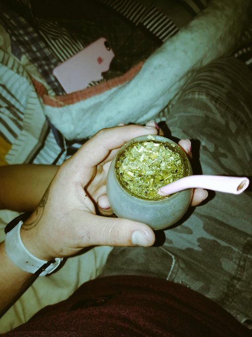 Feriadotime https://t.co/wzULN0YDfs<a href="/tag/netflix"class="tags"><span>#netflix</span></a><a href="/tag/snacks"class="tags"><span>#snacks</span></a><a href="/tag/porrito"class="tags"><span>#porrito</span></a>