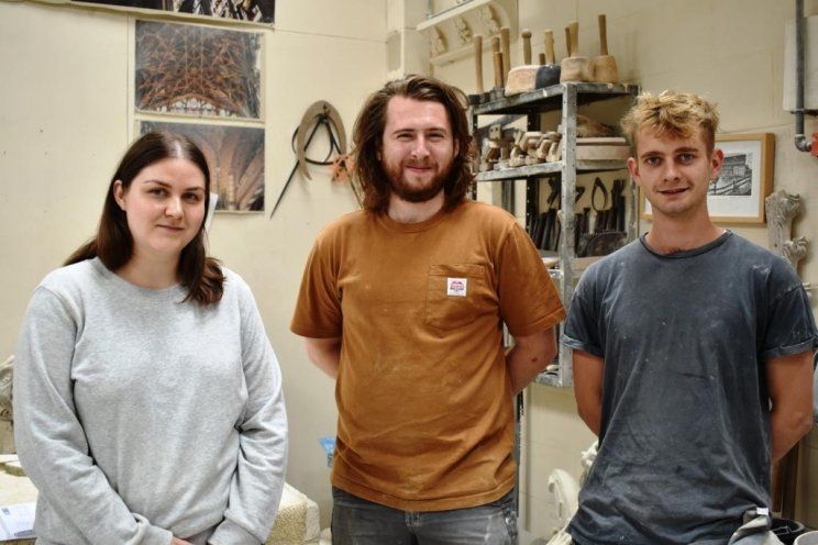 New #apprentices join @GlosCathedral #stonemasons team: buff.ly/2X0TW1M

@HamishOgstonFdn