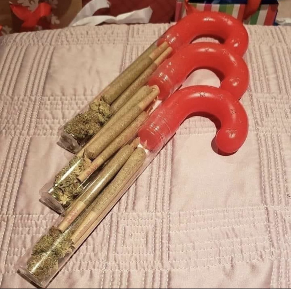 drryl_hrt's tweet image. This better be in my stocking this year 😂😂😂