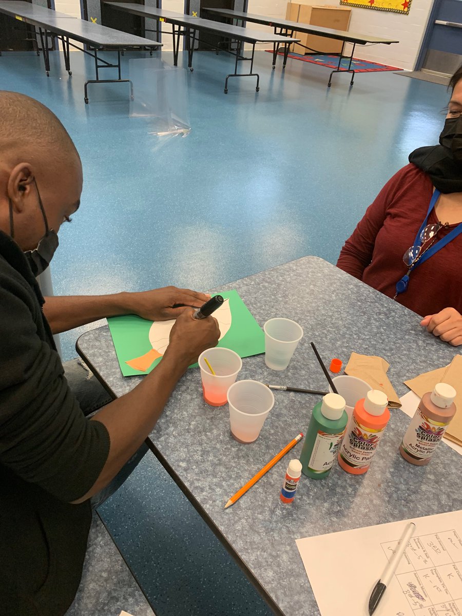 CampbellExtday's tweet photo. Consistent commitment and creativity of the Campbell Ext Day team guarantees engaging activities for our students! https://t.co/MCE5JwUGof