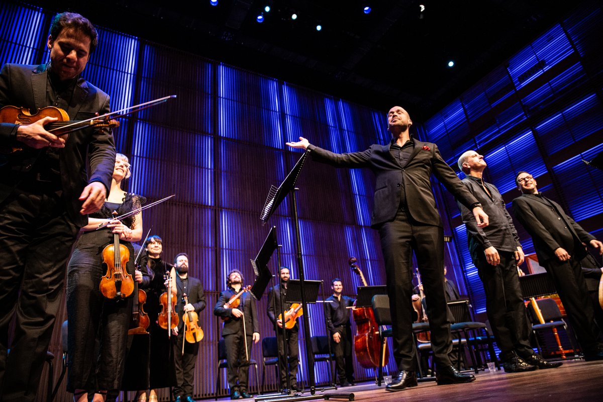 Afgelopen week vond de eerste wereldpremière van dit seizoen plaats en was de Grote Zaal twee keer tot de nok toe gevuld bij de countertenoren Maarten Engeltjes en Andreas Scholl. Bekijk het foto verslag. muziekgebouw.nl/nieuws/794/Fot…