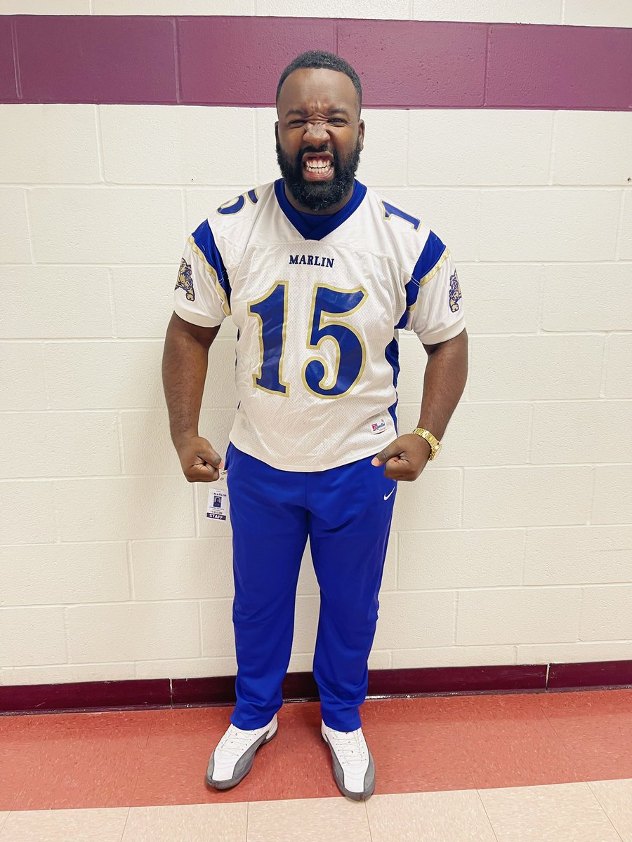 CoachHitchens's tweet image. C.Hitch is back🏈🐶‼️(12 Years Later)
M-Square 254😤
#jerseyday
#homecomingweek
#classof2009