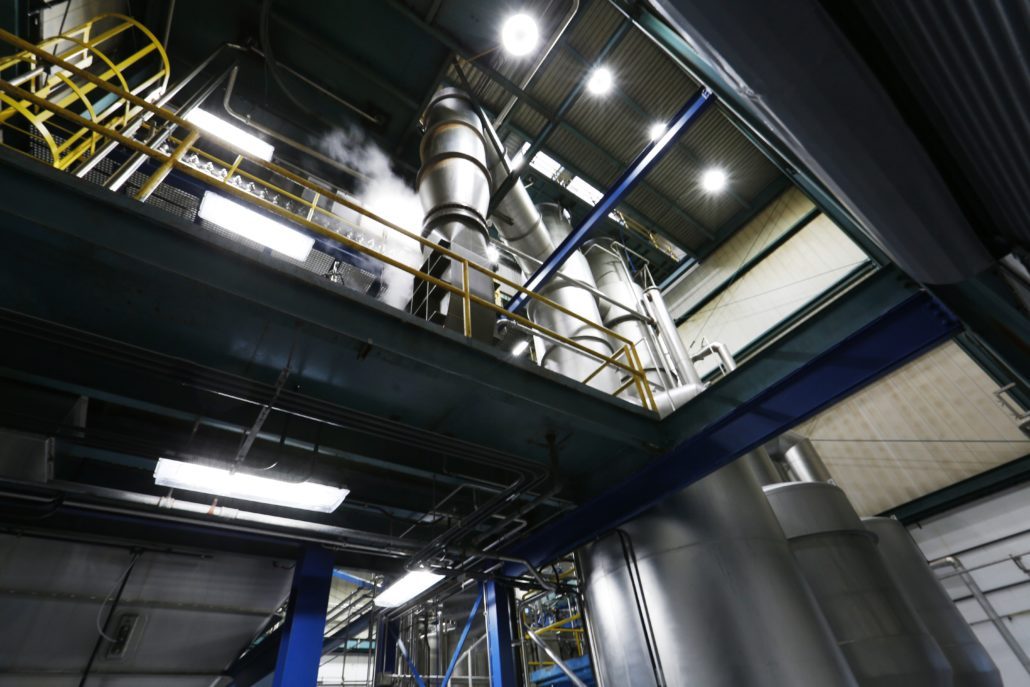 RogersMachinery's tweet photo. Beyond the demands of a clean environment, the #foodandbeverage processing and #packaging industries have a need for #compressedair systems that maximize production space, reduce maintenance, and increase reliability. Learn more here: https://t.co/QyJa3PU5s1 https://t.co/1WUth5HtTV