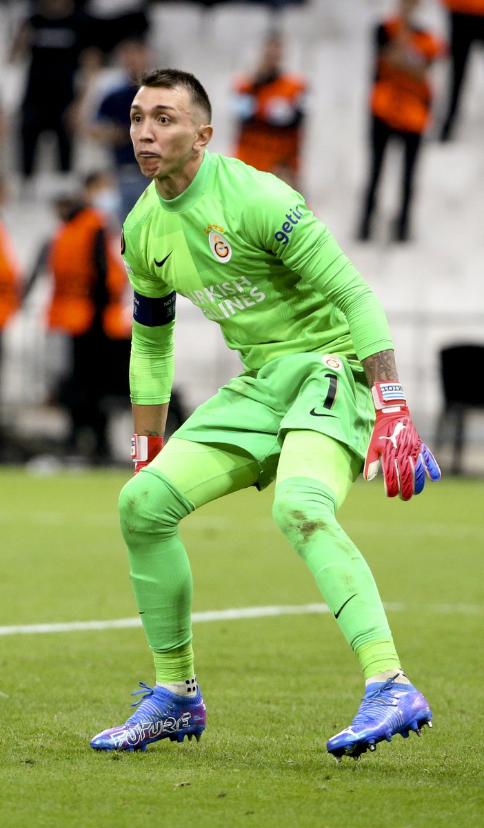 Fernando Muslera has the most saves in the Europa League without conceding a goal (7) 👏

#UEL