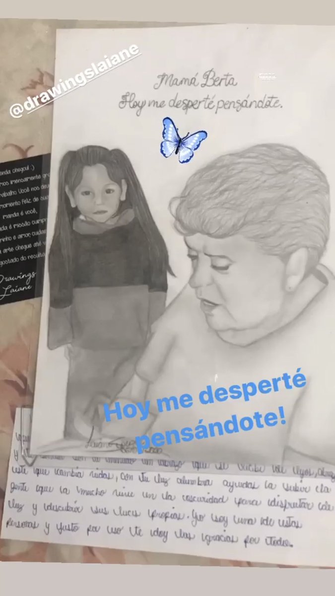 Ks09Naty's tweet photo. Feliz cumpleaños mamá berta 
@carocisne7 @karolsevilla https://t.co/D6TrO0A5Jq