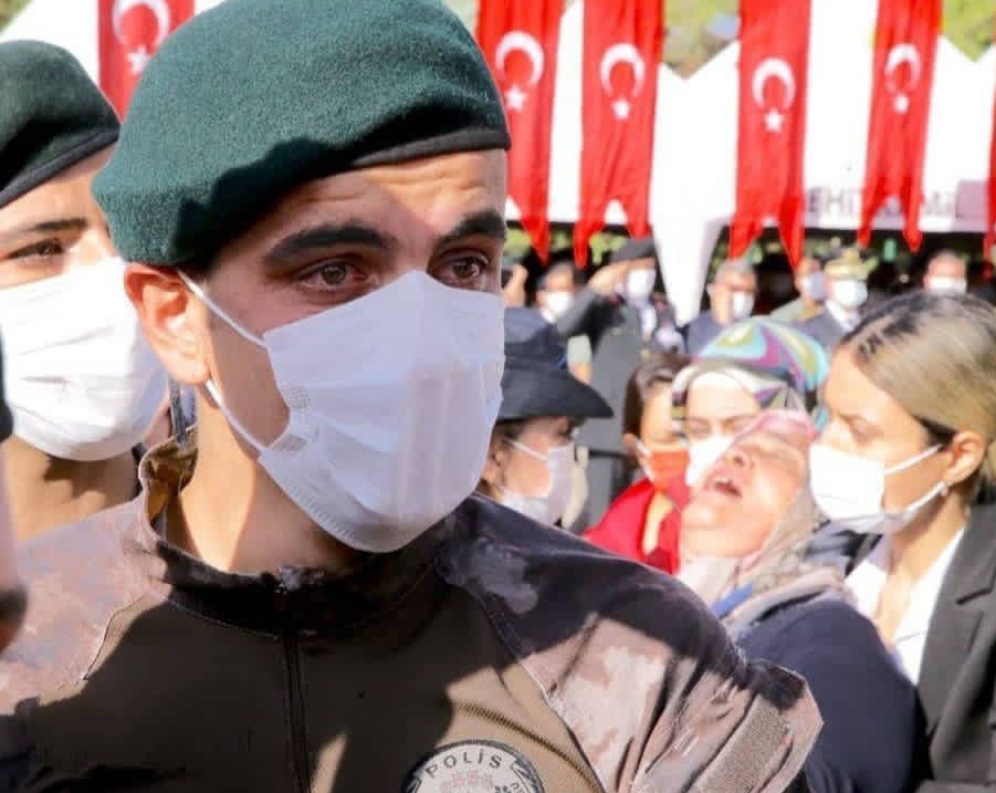 Gözlerde ki sadece intikam ıslaklığı...