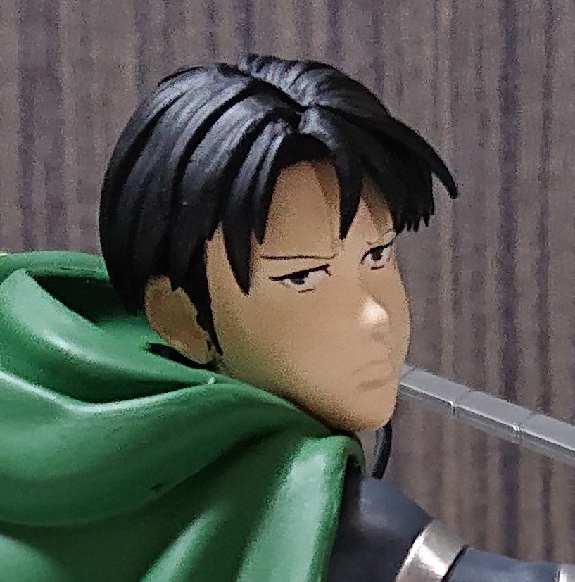 docomoのリヴァイ兵長フィギュアがギャグマンガ日和って言われてるけど docomoのリヴァイ兵長フィギュアがギャグマンガ日和って言われてるけど