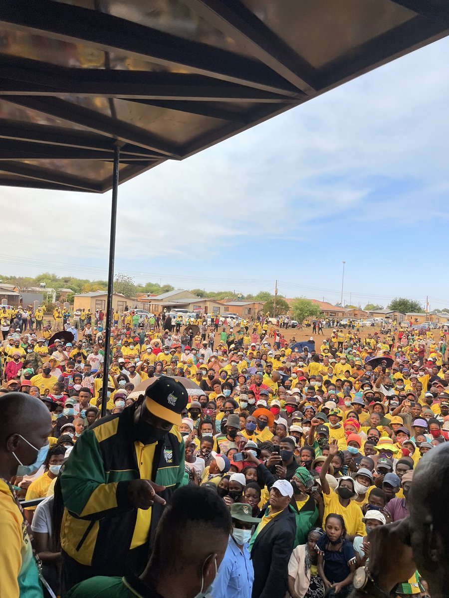 pulemabe's tweet photo. “Forward to ANC Victory Forward” @MYANC @CyrilRamaphosa @AncNcape #VoteANC #LGE2021 #BuildingBetterCommunities https://t.co/6s2XGEV8K2