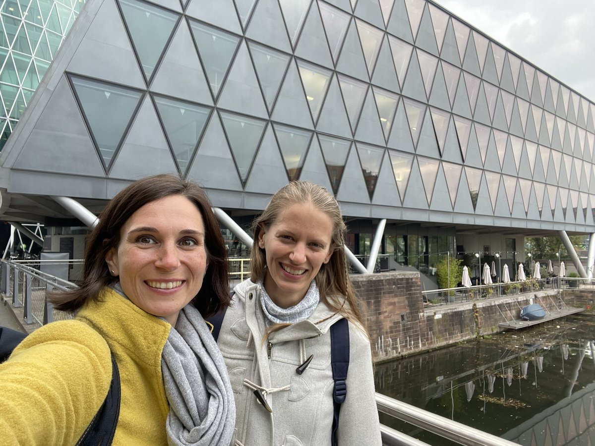 Die Vorbereitungen fürs #hermesdinner am 18.11. in der wunderschönen frankfurterbotschaft laufen. Heute Begehung und Technik-Check. So ein Hybrid-Event ist schon eine ganz andere Herausforderung... aber ich freu mich riesig auf das erste Live-Event seit Corona!🥂 @AGUK_News