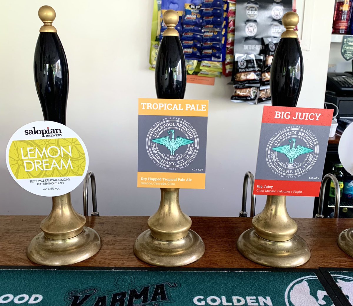 LiverpoolCask's tweet photo. #PUMPDATE! Here’s today’s lineup to get you going for the week! We’ve got Lemon Dream from @SalopianBrewery, Big Juicy &amp; Tropical Pale from @LiverpoolBrew &amp; and experiential brew porter from @DocklandsBrewCo👀🍻 https://t.co/sTnCXsxLZO