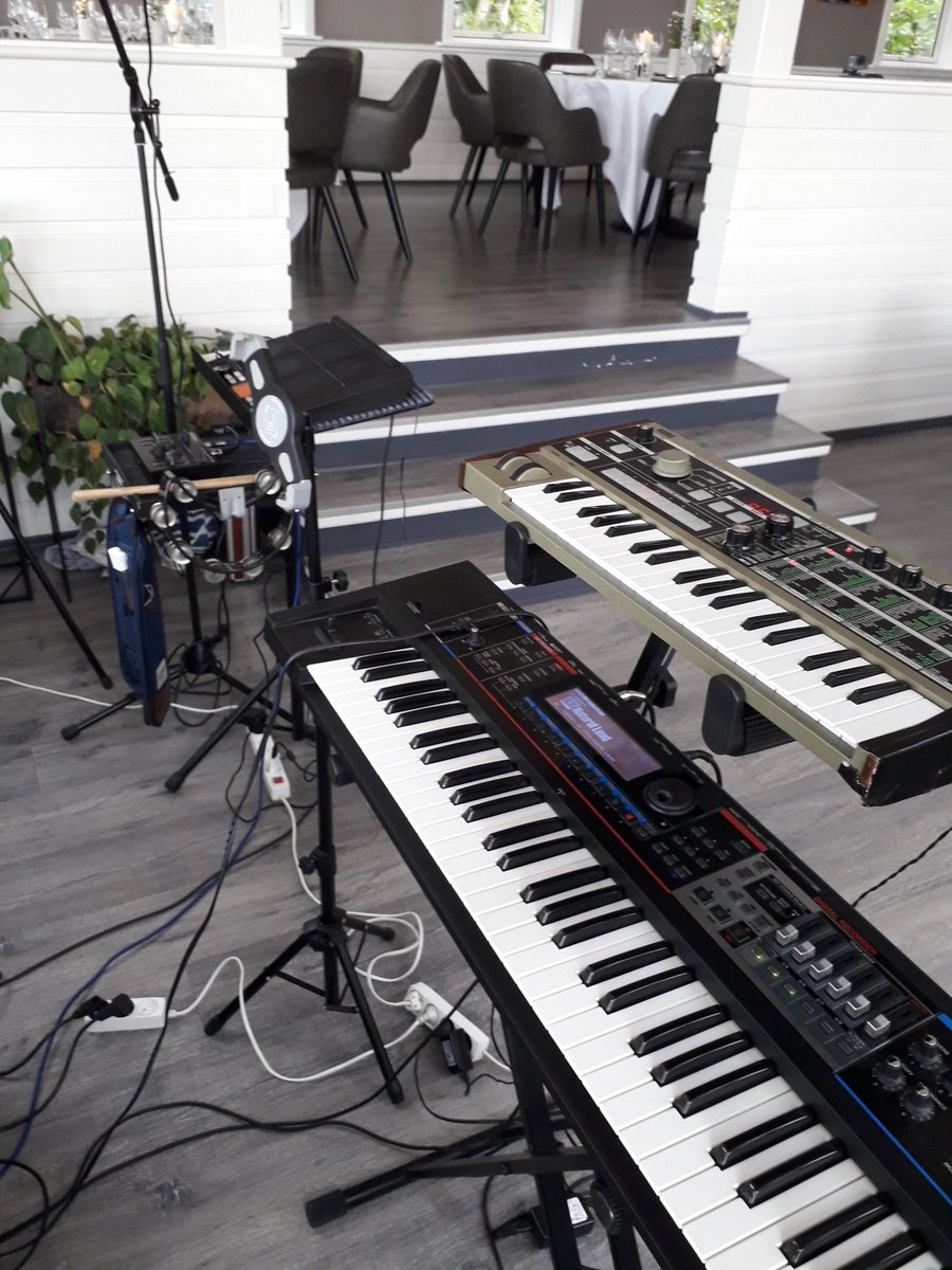 into_blood's tweet photo. Sunday afternoon we played a small set at a private event 🙂🎶🎹 So great to play our #music #live 😊 https://t.co/tSiLXMAHWp