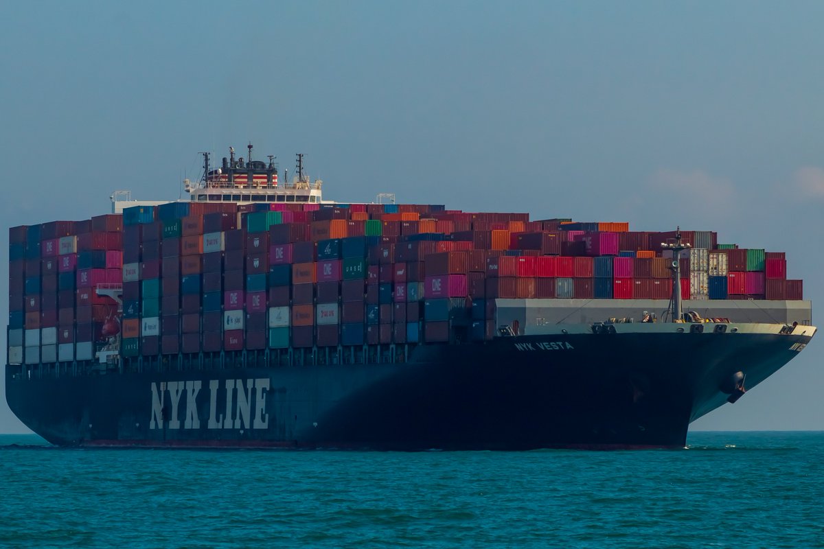 YN63_BXC's tweet photo. A great weekend out on the pilot boat. Delivered stores to OLYMPIC LIFE, landed pilots from NYK VESTA and NYK RUMINA and boarded one to FELICITY ACE. #FoundONE #VLCC #CarCarrier #ContainerShips #BrixhamPilots #shipspotting #shipspotter https://t.co/9QJX6WDS1E