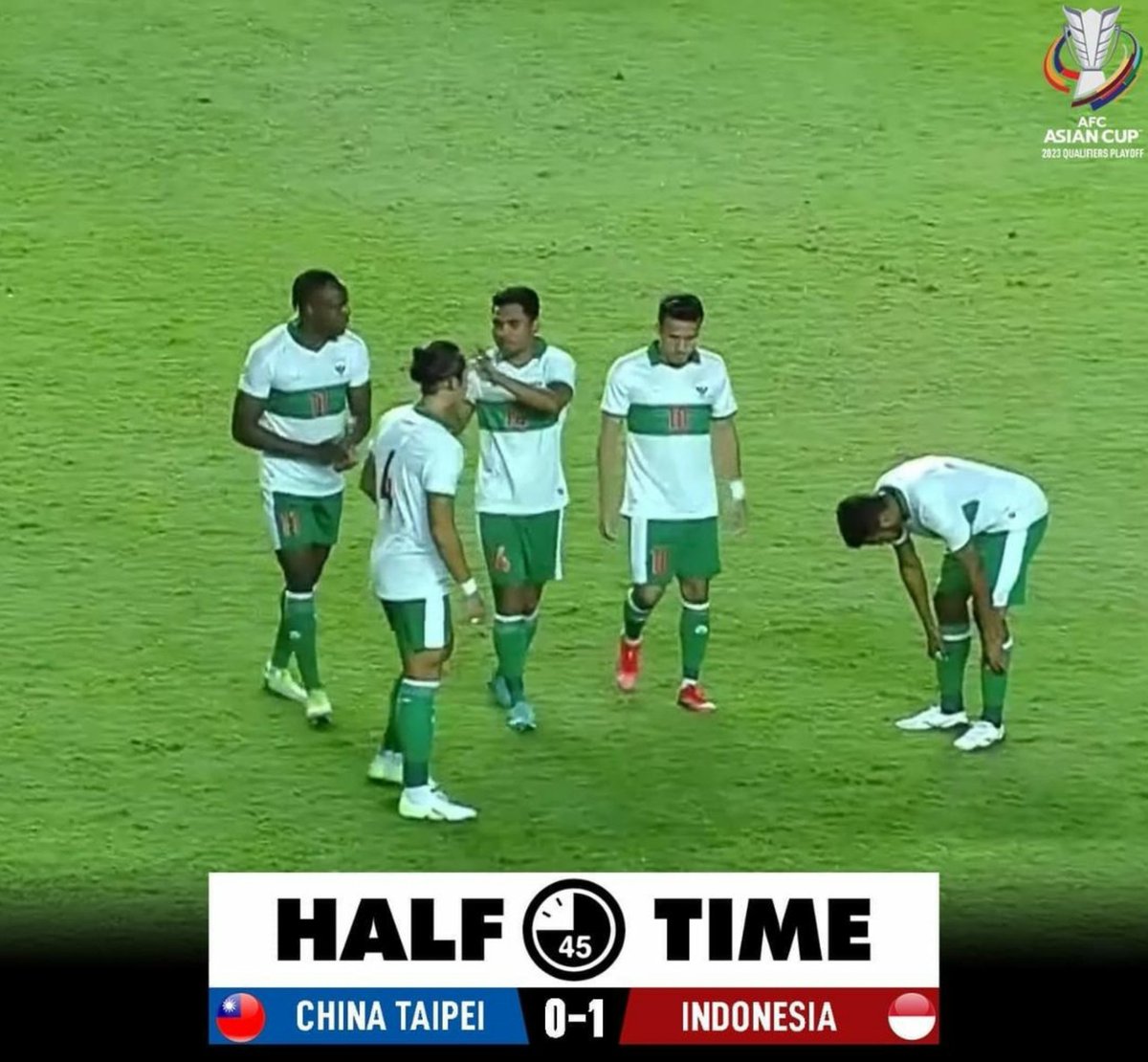 arosadimedia's tweet photo. Ayo tambah lagi #TimnasDay https://t.co/ppxcumEilU