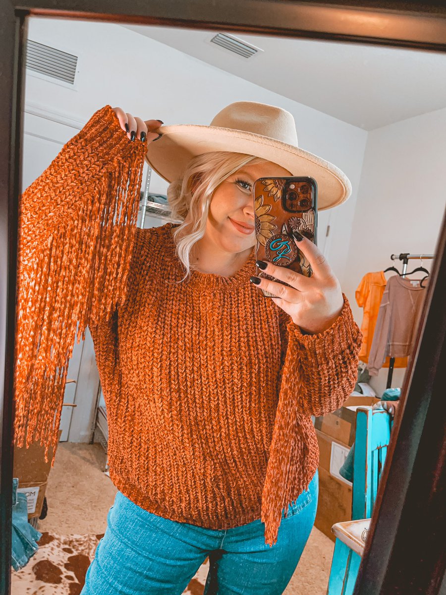 HeiferRustic's tweet image. don’t miss the new drops tonight @ 5pm est 🍂🤍