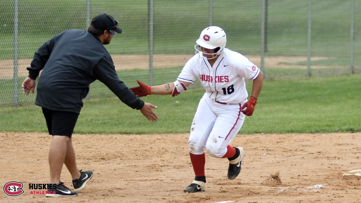 SCSUHUSKIES_SB's tweet photo. Those 🍂🥎 feels

#unleashSCSU #NSICSB #SCSUHuskies https://t.co/vzPiae6wGT