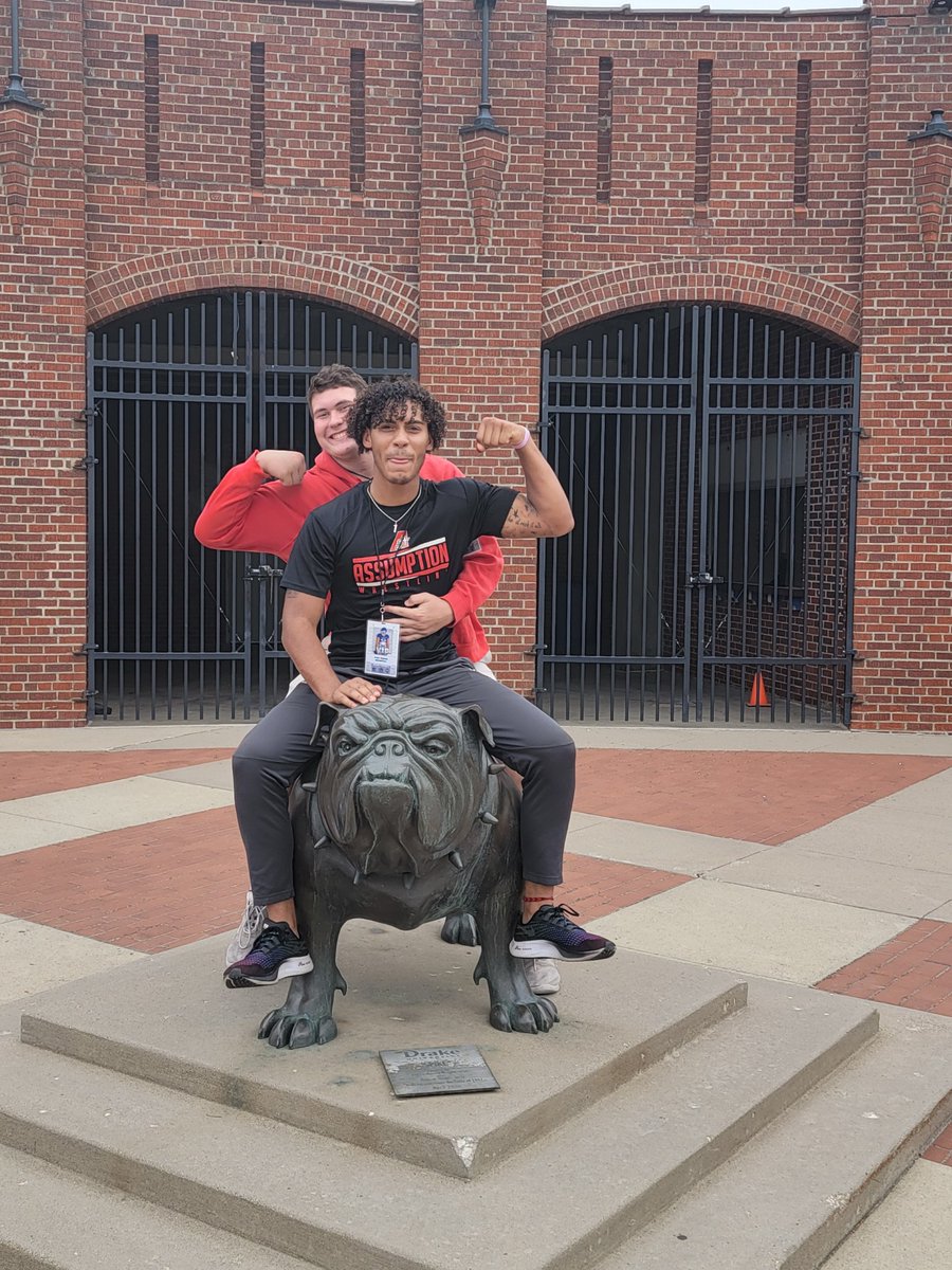 Joe_Show73's tweet photo. Had a great time visiting @DrakeBulldogsFB this weekend with fellow @Ahsfootball_ and @TheStrengthU teammate @aiden_morgo https://t.co/ckJmdC2SWT