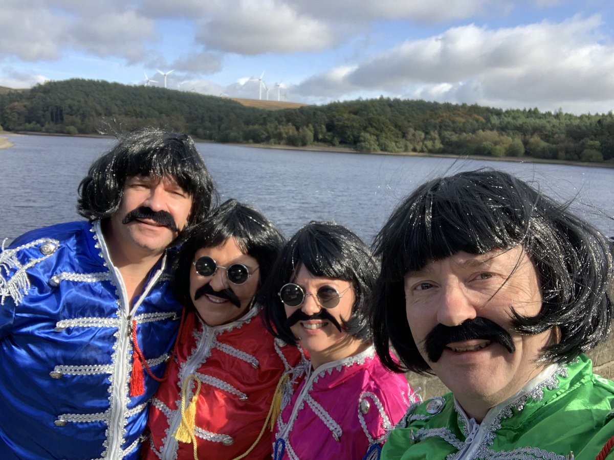 PhilH_AutoComp's tweet image. Day 3 on #b4b21 has been epic. The Beatles approve 👍😂 @Bangers4BEN
