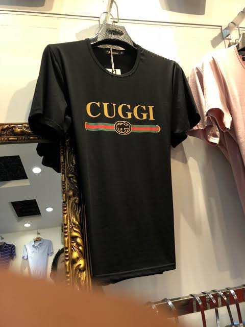 rzlhmdfz's tweet photo. Kamu terlalu gucci untuk aku yg cuggi https://t.co/2AAHMC9FAG