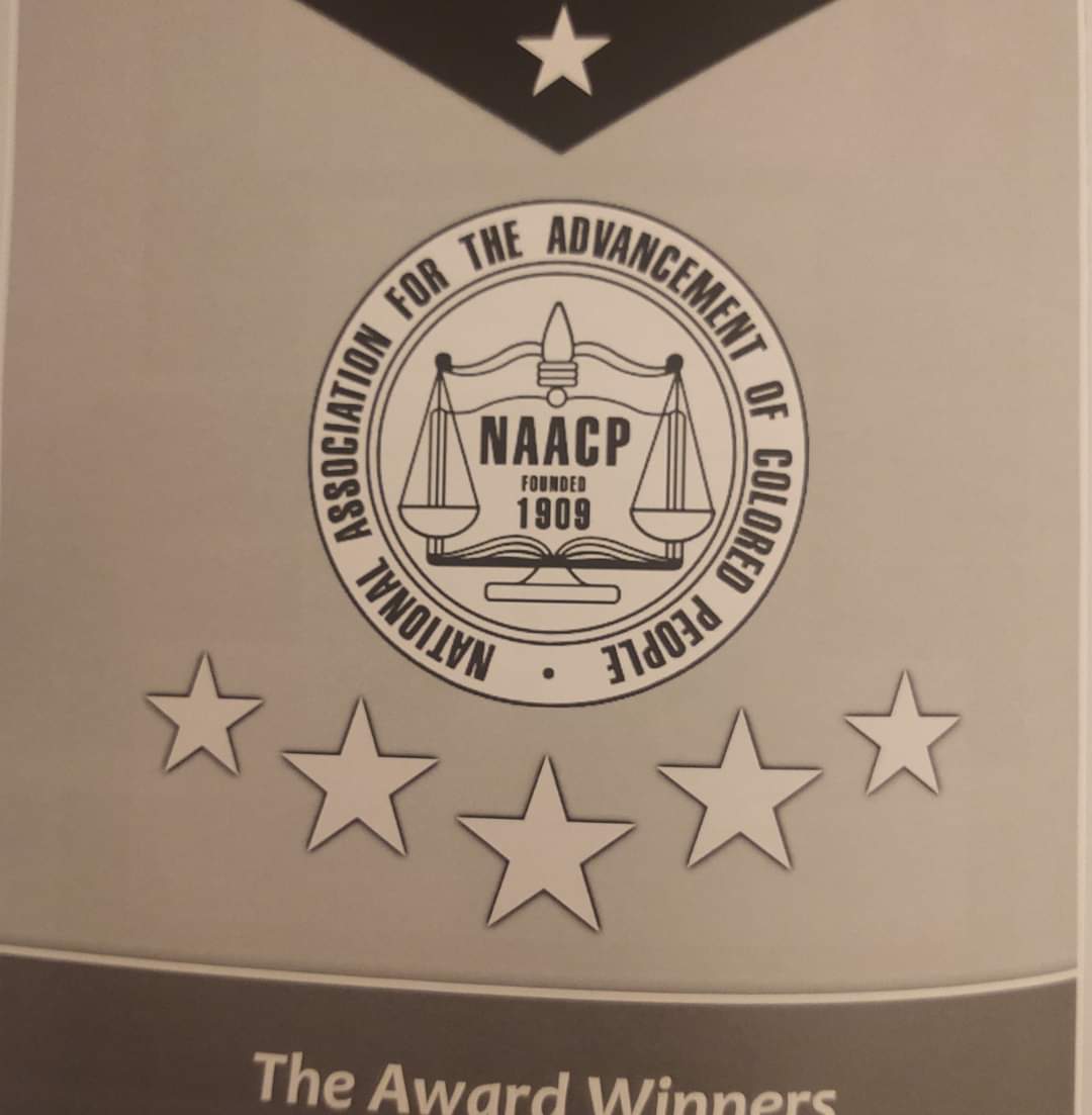 HouseOfMilesESL's tweet photo. Congratulations to our President, Lauren A. Parks,  for being honored by the East St. Louis Branch of the NAACP on behalf of House of Miles East St. Louis (HOME)! We are proud of you and thank you for all you do! ♥️ https://t.co/hbs0fIg1BA