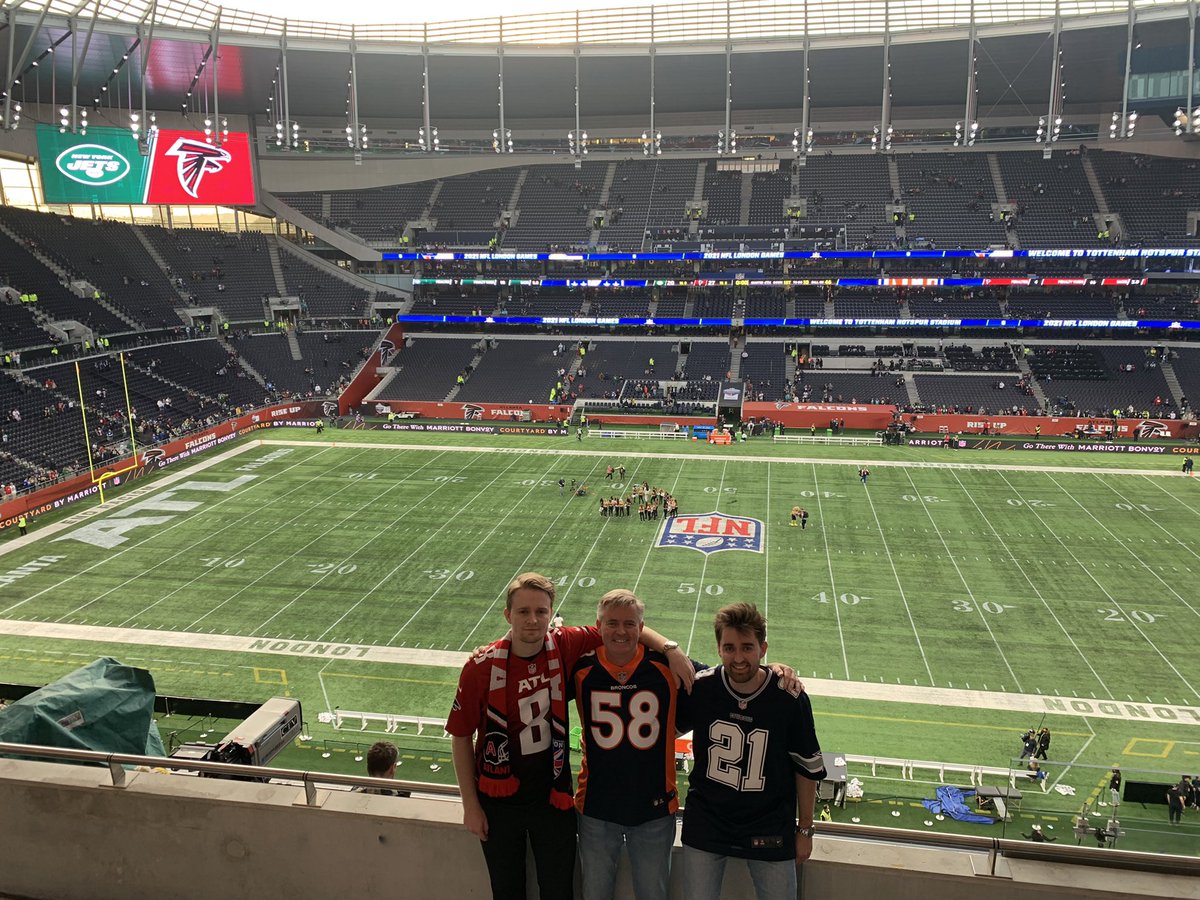 IAmBlue1337's tweet photo. About last night! 😍@ATLFalconsUK @AtlantaFalcons @NFLUK https://t.co/oKkSJuCISN
