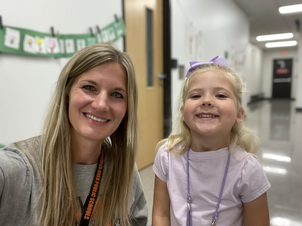 sgrspuds's tweet photo. Myla is an #sgrspudoftheweek because she has been working so hard in kindergarten! She is so safe and respectful.  Keep up the great work! #SpudPride https://t.co/3vDRcBEYnE