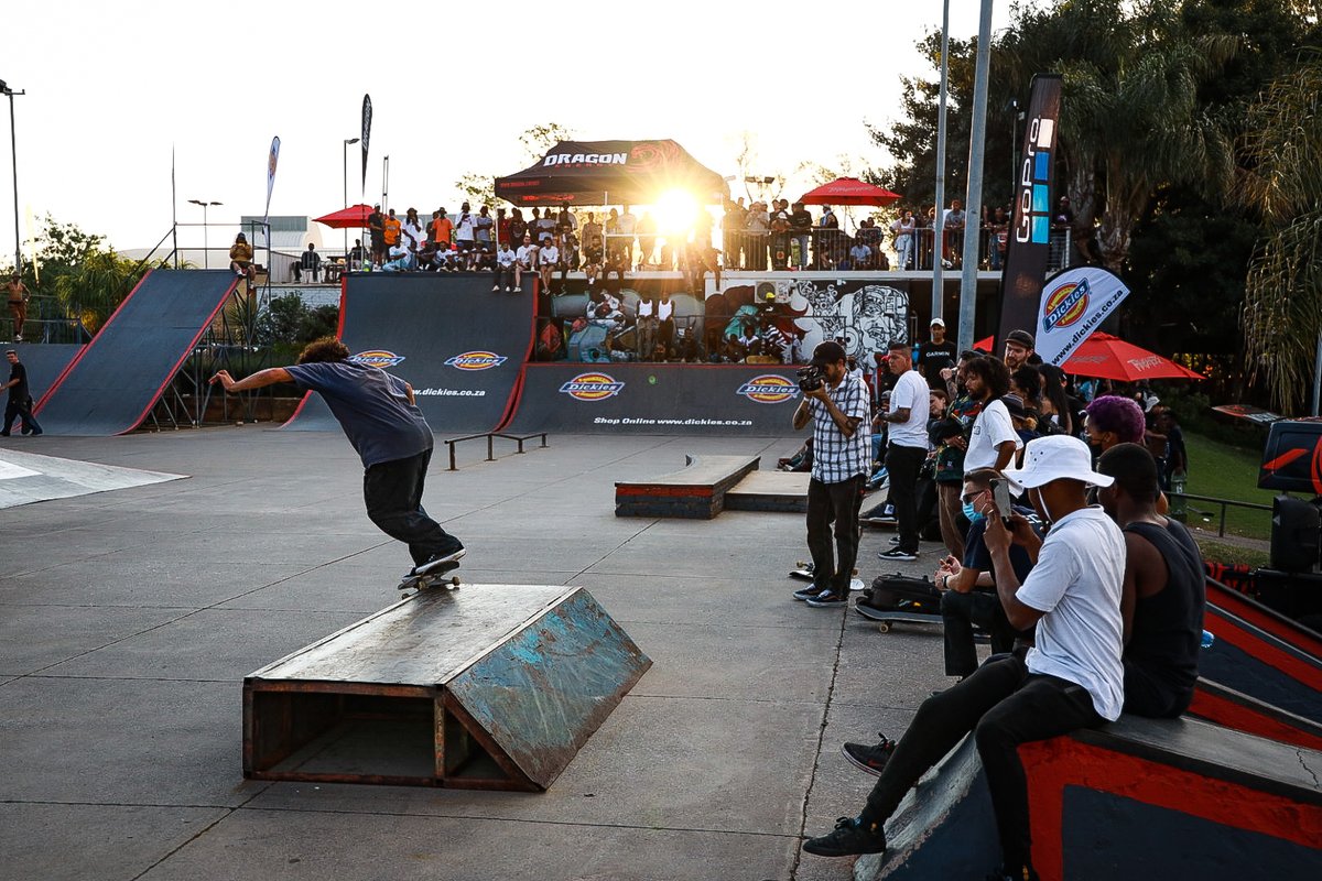 LW_Mag's tweet photo. Official #StreetLines Skate Tournament event wrap-up!
Get the inside scoop on all the action here: https://t.co/eKNHJWHBS6
#Skateboarding
@dragonenergyint @Dickies_Africa @GarminSA @WOHZA @ThrashersSkate https://t.co/IZstiiOeyx
