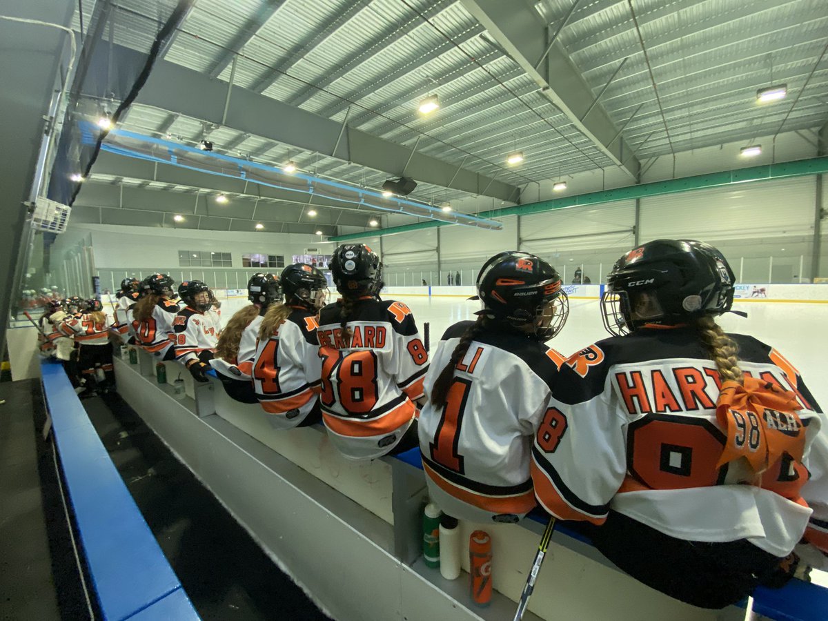 12uJf's tweet photo. Another great game for these girls! 3-1 W over Little Caesars! Now off to the finals! Go Jr Flyers!! https://t.co/m2CHmhfeeU