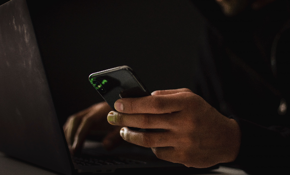 Criminelen worden steeds handiger met digitale criminaliteit.💻 (Denk aan het versturen van phishing mails.) Benieuwd hoe jouw onderneming scoort op het gebied van digitale veiligheid? Doe dan de Bassican Cyberweerbaarheid via 👉 bit.ly/3BmmHFd 
#veiligijsselland