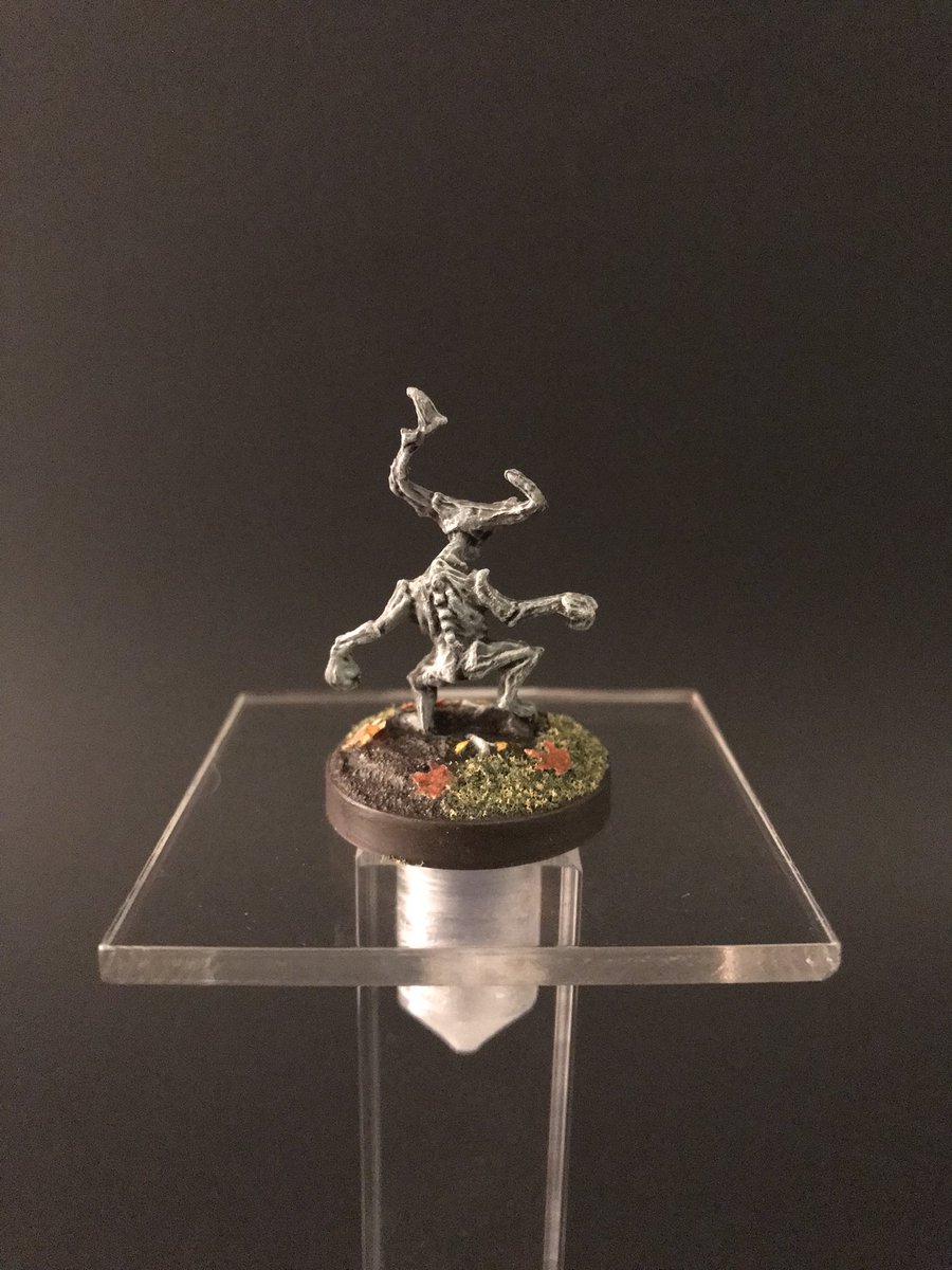 Travis_Fauber's tweet photo. Painted a #briarling from @reapermini #BonesV. The single flyer riser is from @AxeNshield. #BonesUSA #ttrpg #rpg #dnd5e #dungeonsanddragons #dndminiatures #miniature  #painting #miniaturepainting #art #goblinpaint #goblinarmy #fun https://t.co/jwFY4EugUN