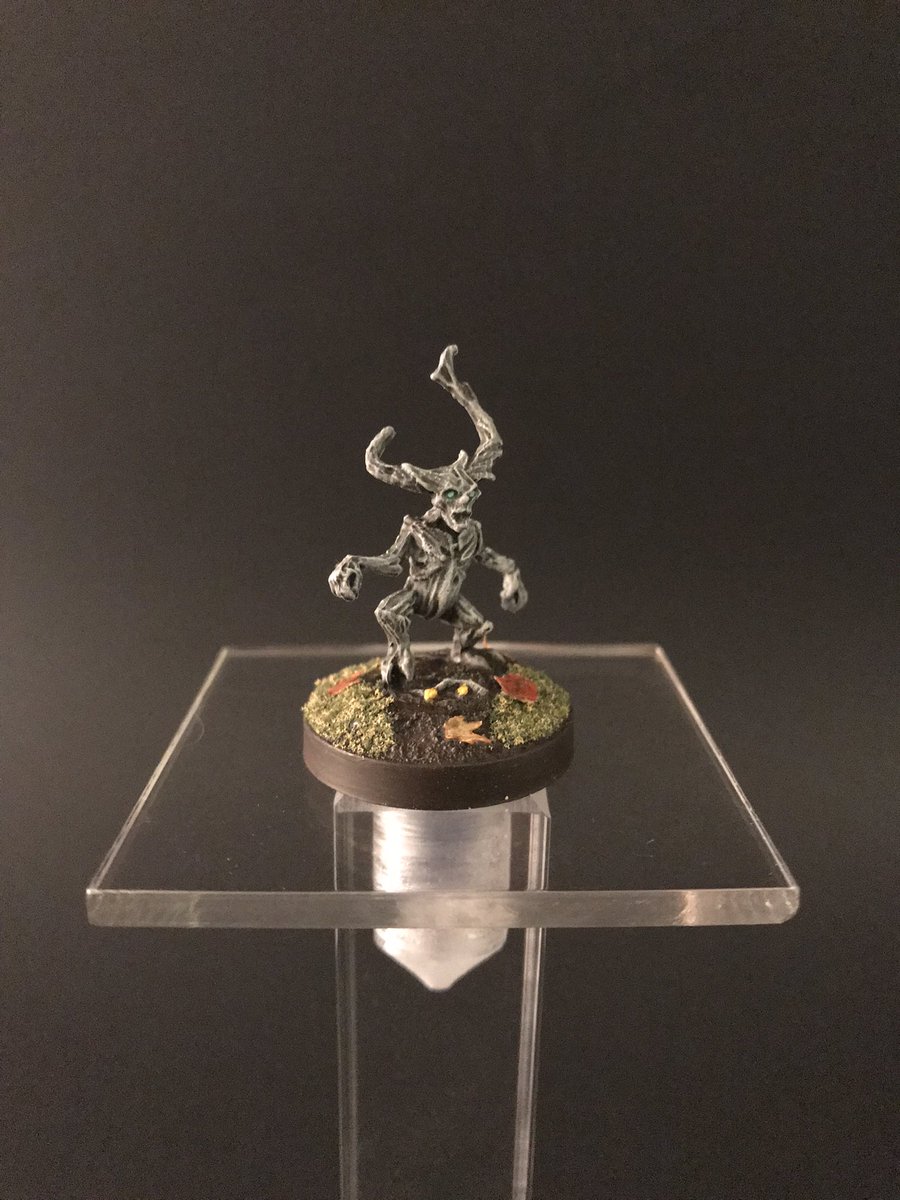 Travis_Fauber's tweet photo. Painted a #briarling from @reapermini #BonesV. The single flyer riser is from @AxeNshield. #BonesUSA #ttrpg #rpg #dnd5e #dungeonsanddragons #dndminiatures #miniature  #painting #miniaturepainting #art #goblinpaint #goblinarmy #fun https://t.co/jwFY4EugUN