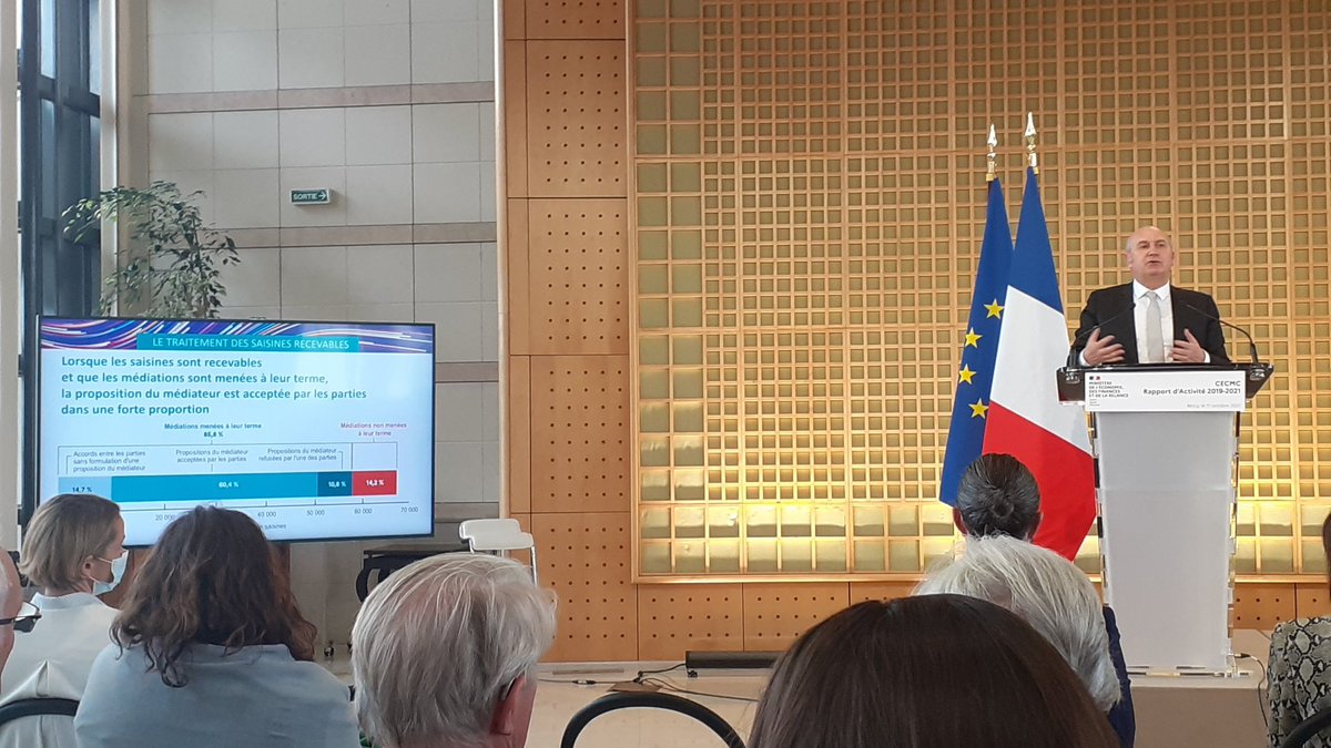dgccrf's tweet photo. La #CECMC fait 2️⃣0️⃣ propositions d’évolution du cadre juridique pour :
✅rendre la #médiation plus aisément accessible aux consommateurs;
✅l’étendre à des professions pas encore couvertes;
✅renforcer l’indépendance des #médiateur/s et l’efficacité du processus. https://t.co/qr3pnSdEuV