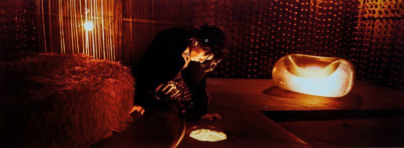 (3/3) 홍콩 소더비 경매 나왔던 왕가위 감독 영화 <2046> 왕페이, 양조위, 장쯔이, 기무라 타쿠야 스틸컷Translate post