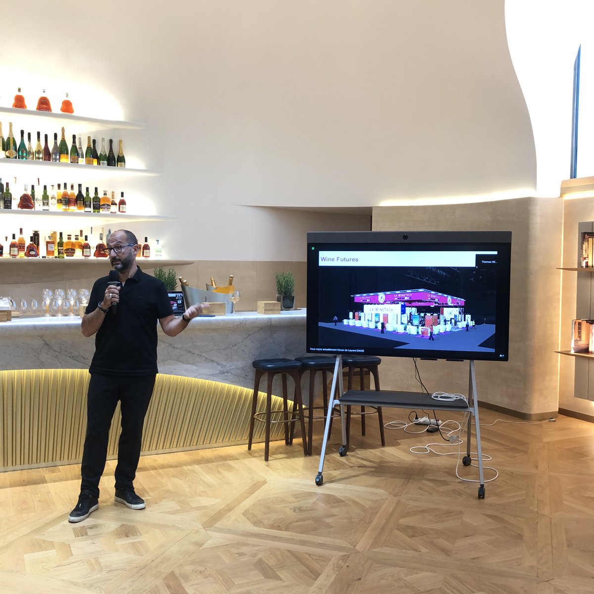 ARwinelabels's tweet photo. Back to school for @lawinetech at Moët Hennessy’s #MHLab in Paris! https://t.co/eRUznwliCN via @ARwinelabels More than 60 startups were invited to meet for #LaWinetech's fall event. https://t.co/ntZavDQQFB