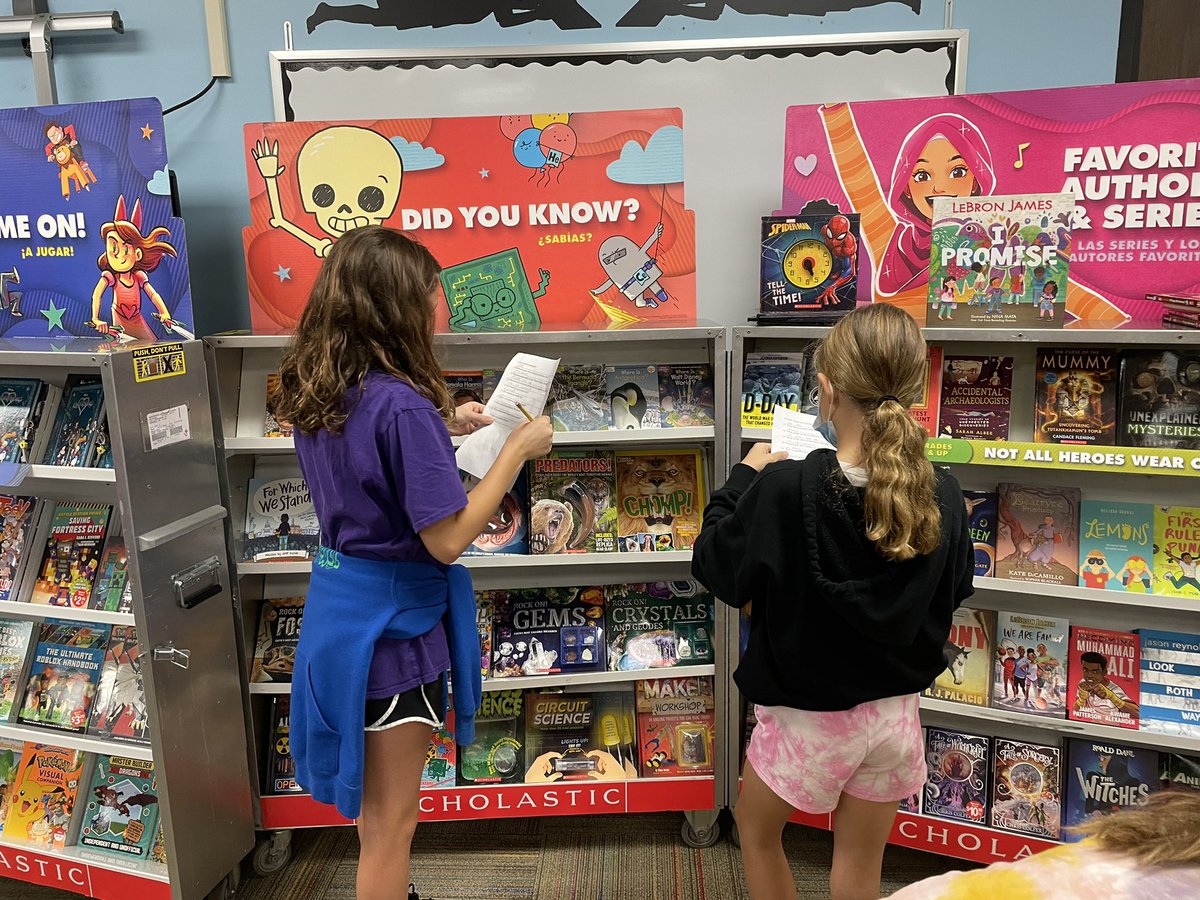 LsteeleLori's tweet photo. Completing a scavenger hunt at the Scholastic Book Fair. #wcsdistrict #itsworthit #wohillshawkeyes https://t.co/61bWmIHnnw