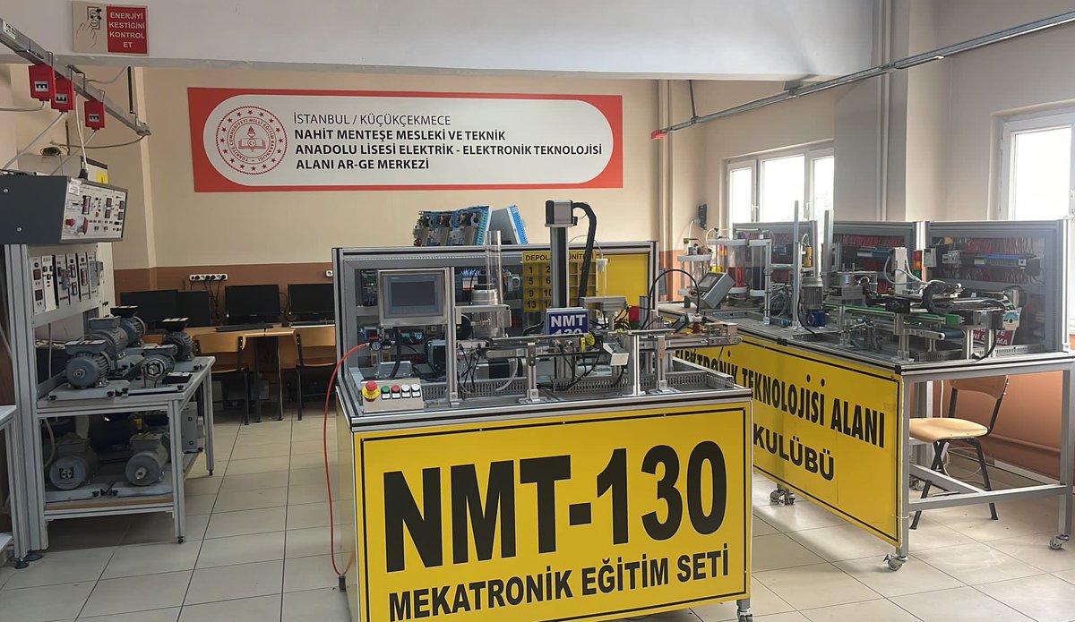 AR-GE merkezleri bir taraftan ülkenin ihtiyaç duyduğu alanlarda nitelikli insan kaynağı yetiştirilmesine katkı sağlarken, öte taraftan yenilikçi ürünlerin yerel imkânlarla geliştirilmesine imkân sağlayacak.
<a href="/tcmeb/">Millî Eğitim Bakanlığı</a> <a href="/memleventyazici/">Levent Yazıcı</a>
