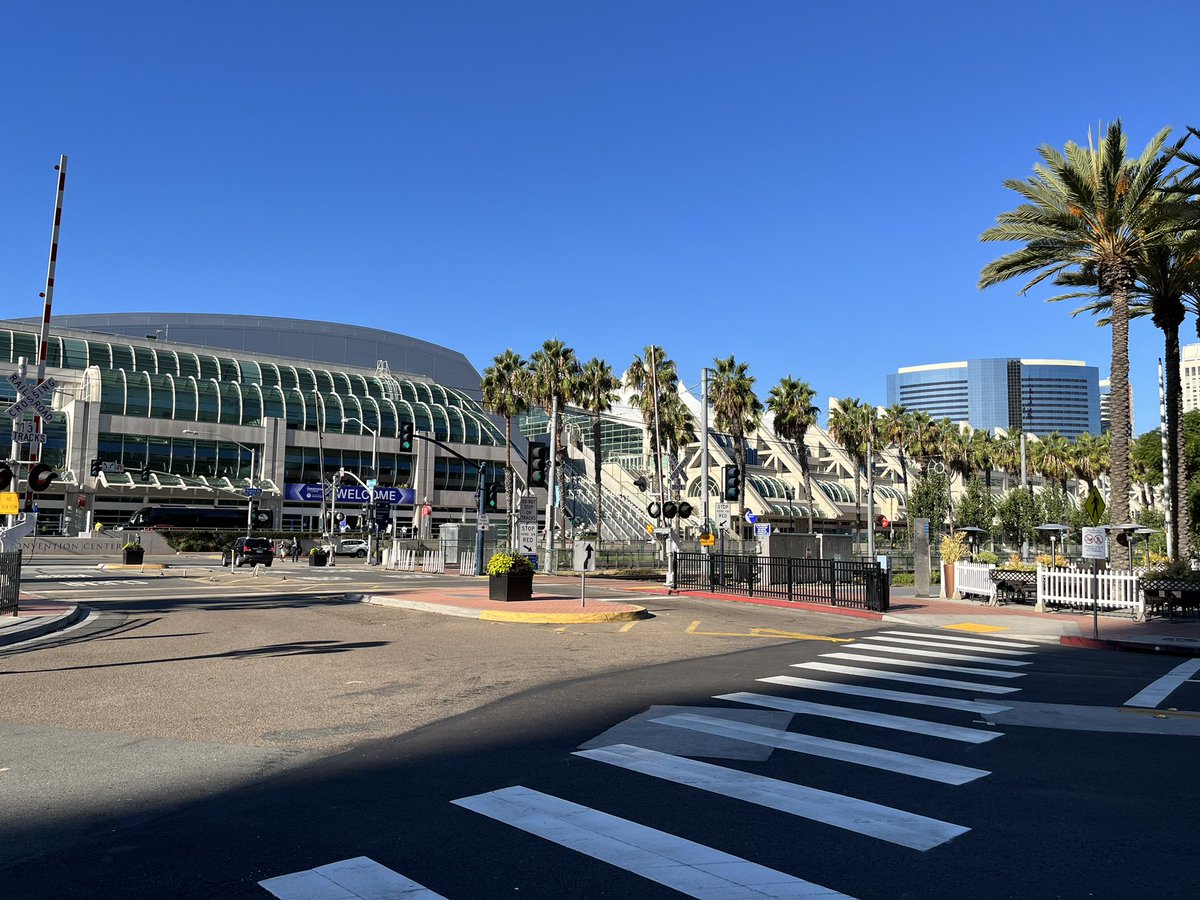 bcaskers's tweet photo. Had a blast and am so grateful for the opportunity to learn from and connect with leaders in the field and to present my interesting cases at #ANES21 !! San Diego has been awesome! https://t.co/ZxLHtjlWal