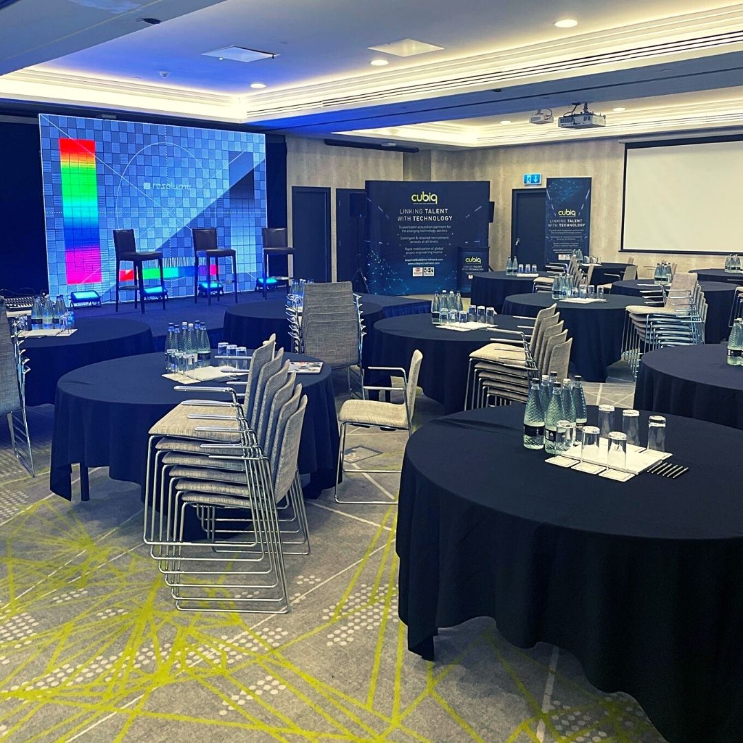 Cubiq_Jobs's tweet image. We are all set up and ready to meet and greet delegates to the #AIRTAXI #WorldCongress tomorrow! It’s been a long journey and a busy day so far getting everything arranged but I’m sure you’ll agree that the venue looks amazing!
World Congress Registration: bit.ly/3mtwT8o