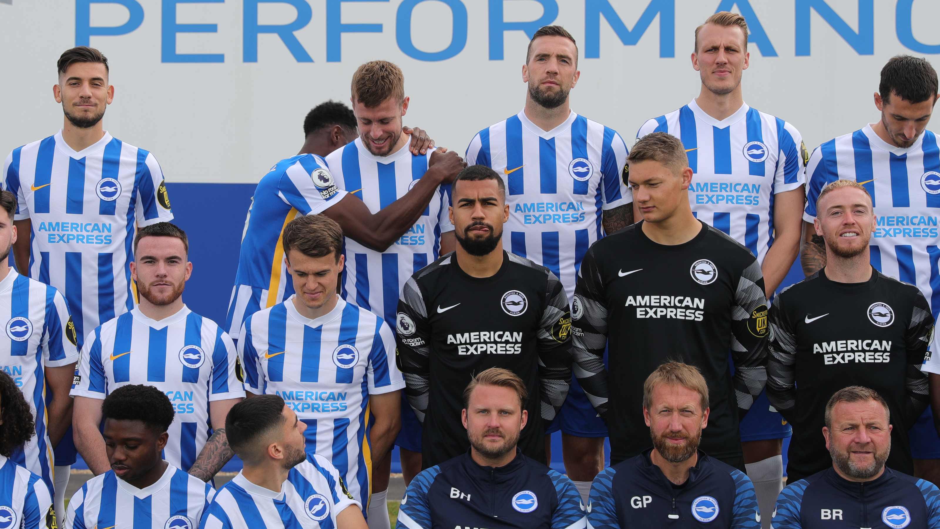Brighton & Hove Albion on Twitter: "TEAM. 💙 21/22 squad photo: ☑️  https://t.co/j8vYDvziL4" / Twitter