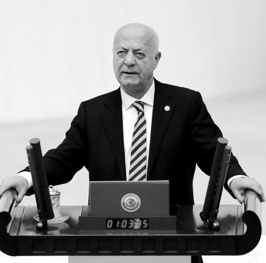 Kıymetli büyüğümüz, siyasetin duayeni, AK Parti İstanbul Milletvekili sevgili ağabeyimiz İsmet Uçma’nın vefat haberini almanın derin üzüntüsü içindeyim. 
Merhuma Allah’tan rahmet, kederli ailesine ve sevenlerine başsağlığı dilerim.
Mekanı cennet olsun. <a href="/akpartiistanbul/">AK Parti İstanbul</a> <a href="/Akparti/">AK Parti</a>