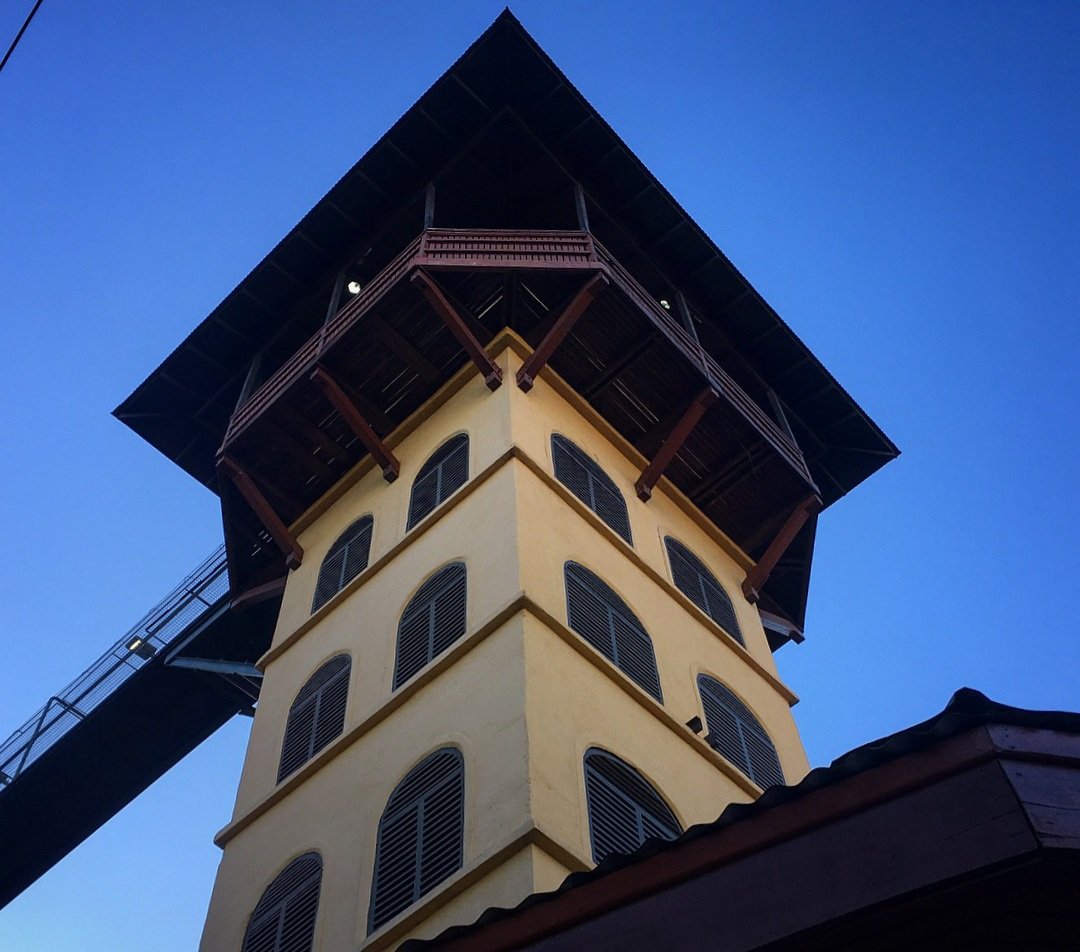 REG_Valparaiso's tweet photo. ☀️ #AscensorPolanco #CerroPolanco #Valparaíso #CapitalRegional #Chile. https://t.co/hu3xqzygdA