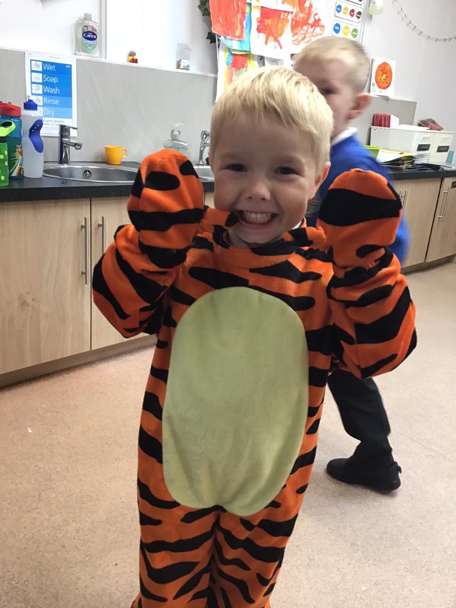 Grimoldby_Y4's tweet photo. Look out! We’ve spotted the tiger from ‘The tiger who came to tea’ story 🐅#jungleexplorers #creativity #eyfs #happiness https://t.co/ZBSGGMgnnA