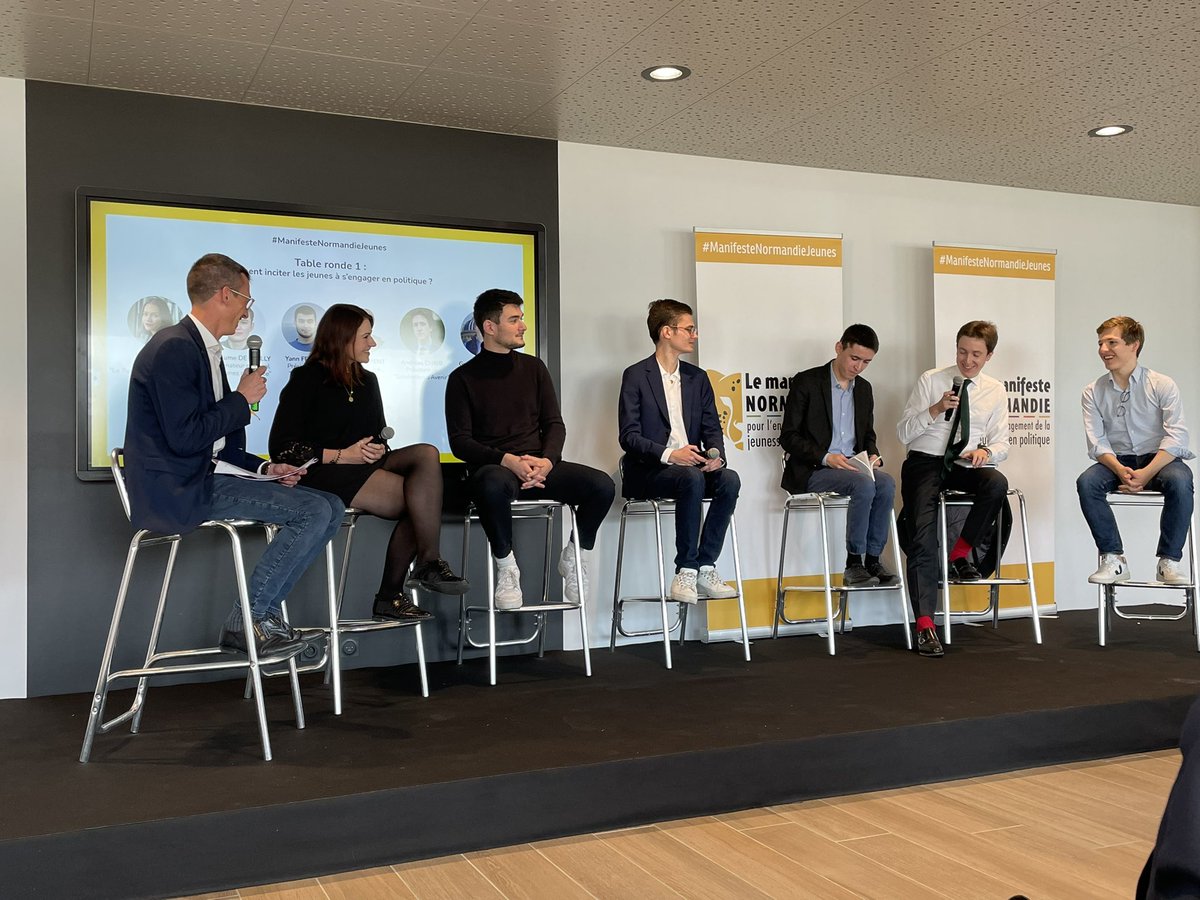 ParlementEtudia's tweet photo. Retour en images sur notre journée #manifestenormandiejeunes 📸

👉 Une journée de discussions pour penser  le lien entre jeunes et politique ! Des rencontres, des échanges, et un cap défini pour la jeunesse !

Merci au @jeunesnormandsconquerants pour leur chaleureux accueil !👌 https://t.co/HxjtGPldYQ