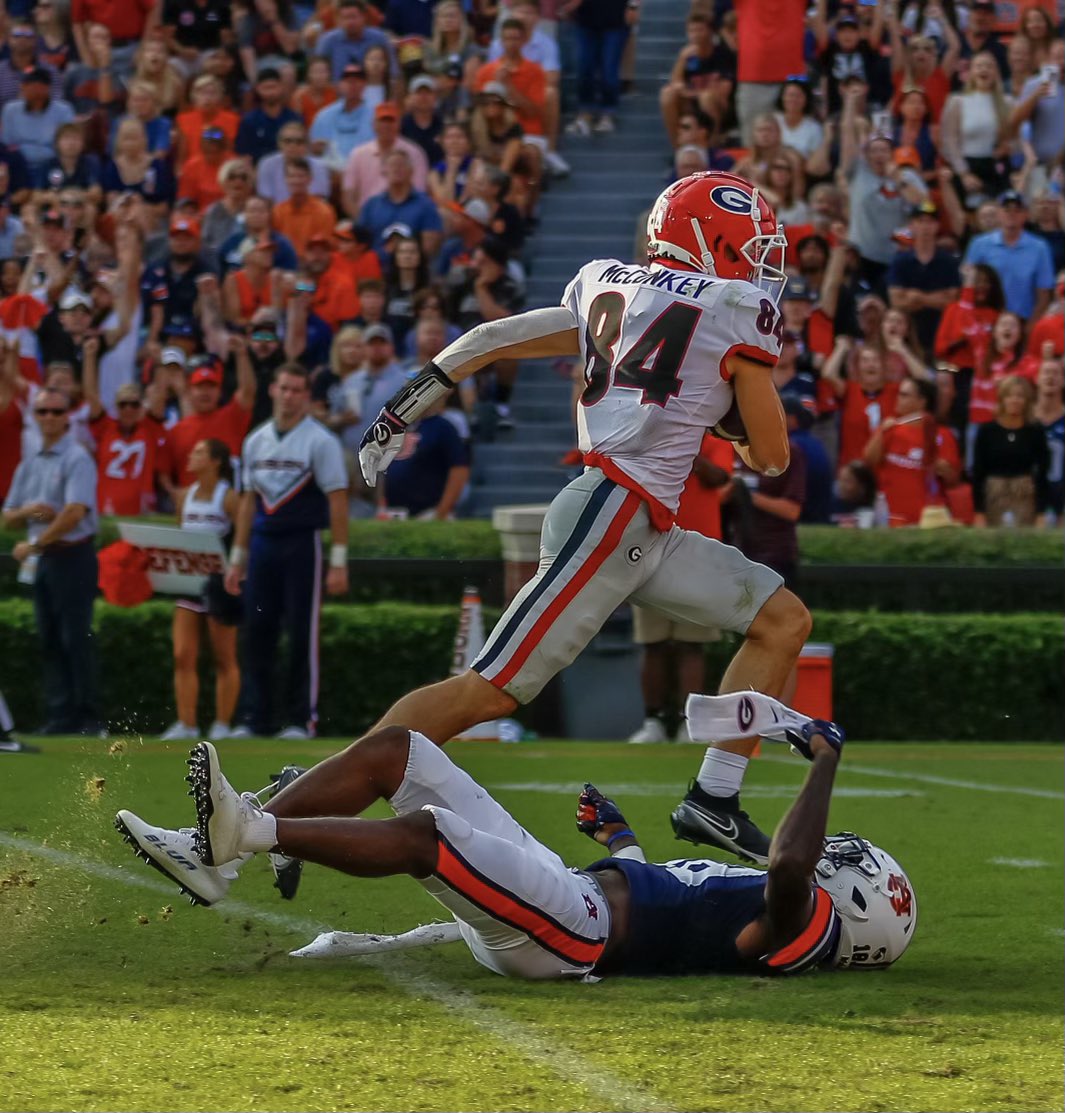 LoganMBooker's tweet photo. This shot by my buddy @Joesisson deserves its own hall in the Special Collections Library on the UGA campus. https://t.co/m3F8QyIqRH