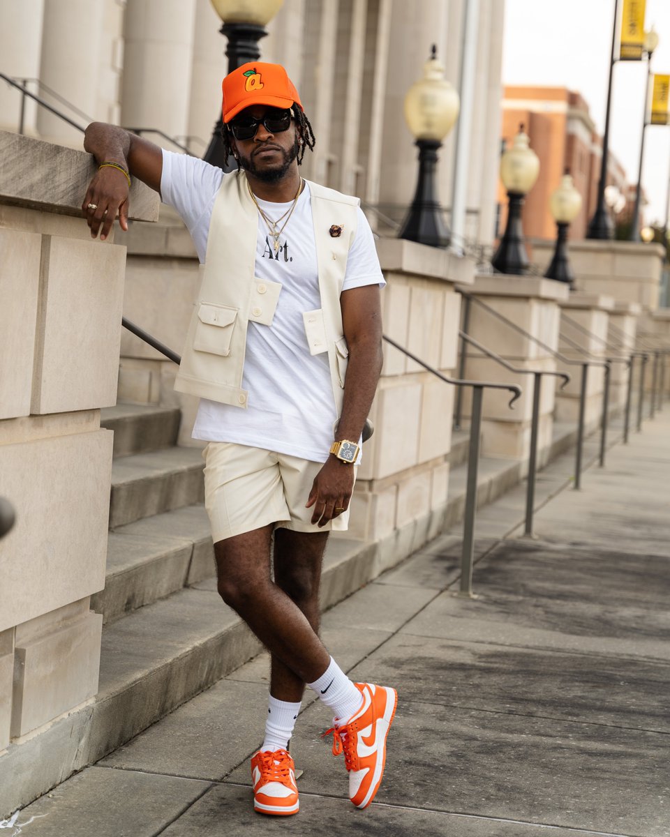TrillYoungSimba's tweet photo. Footprint Heavy🍊 #Fall15orDie #usmhc2k21 https://t.co/FzYxkdqkgn