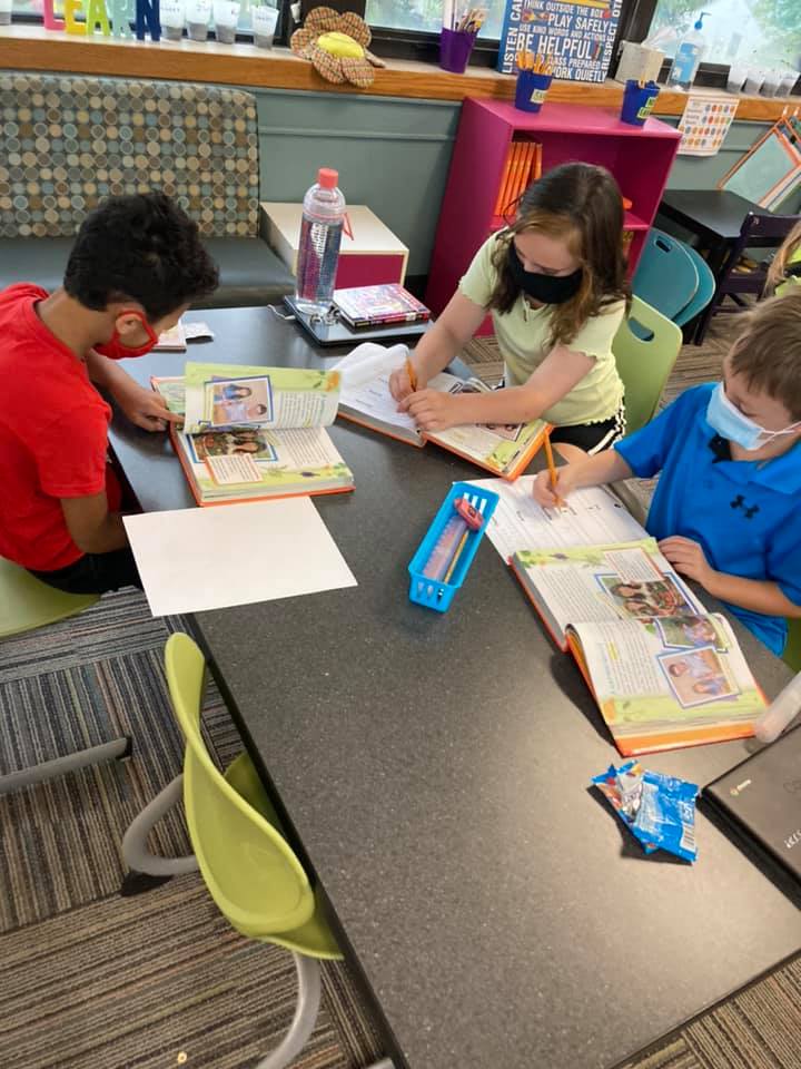 brettabbotts17's tweet photo. Students in @MundtsClass are working on sequencing their shared read story: Room to Grow. They are learning to apply transition words such as “first, next, then, finally” #EngageTheCore https://t.co/rilTrXq2se