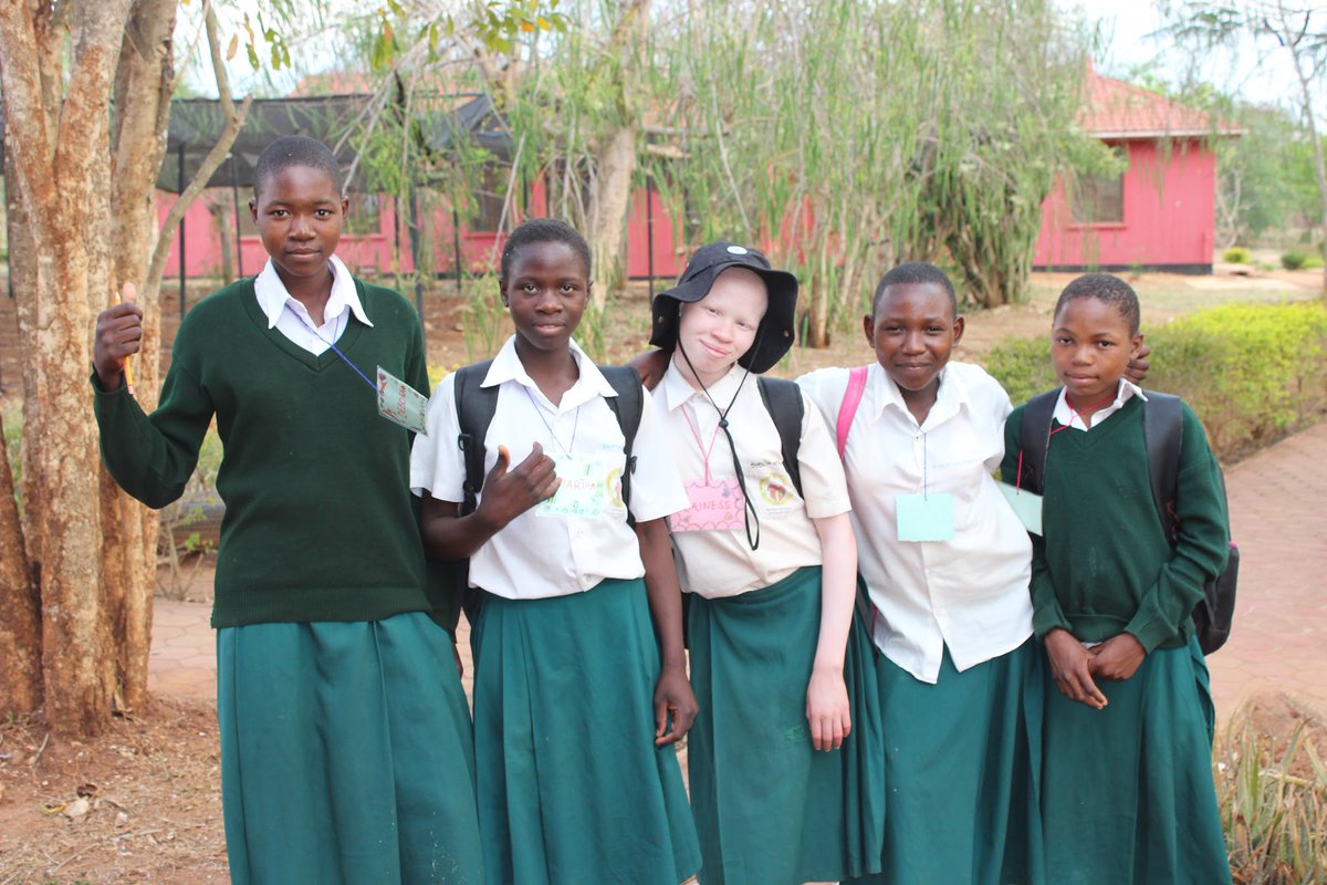 NurturingMinds's tweet photo. Happy #DayOfTheGirl from Nurturing Minds and the SEGA Girls’ School! #SEGAGirls #InternationalDayOfTheGirl2021 #Tanzania https://t.co/BJP2jv5HfK