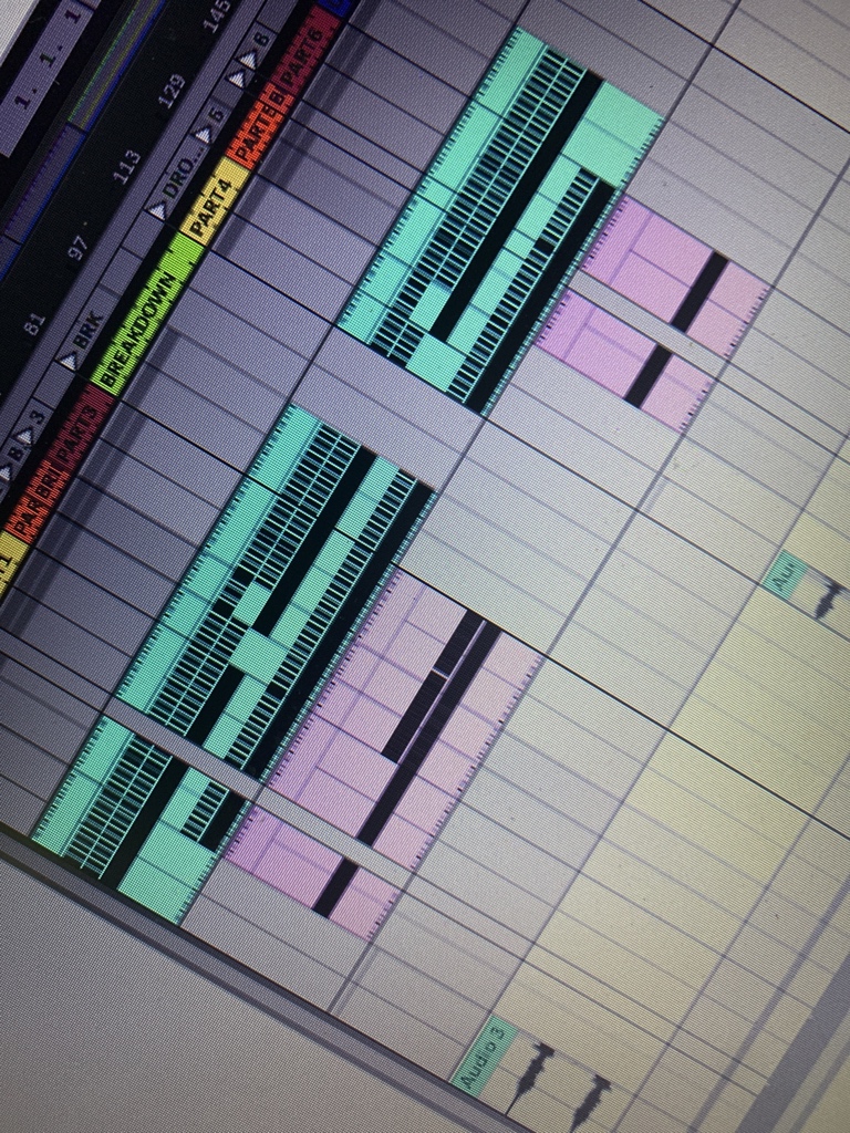 TheShardist's tweet photo. Fresh off the press, my new release Diskrepency - Disruption (The ShardiStry)https://t.co/mfIhuoy1ga #edm #house #deephouse #tech #techno #ElectronicMusic #MusicProduction #recording #NewMusic #SoundCloud #soundcloudartists https://t.co/ALAaaW9sMi